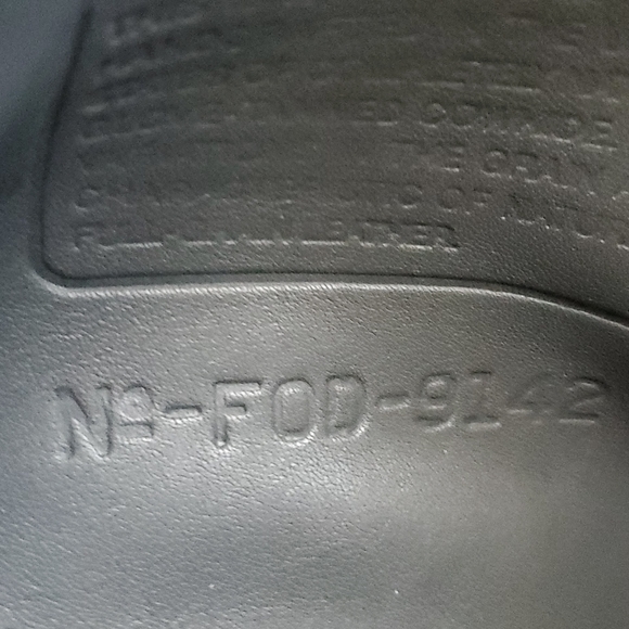 Handbag - Picture 10 of 10